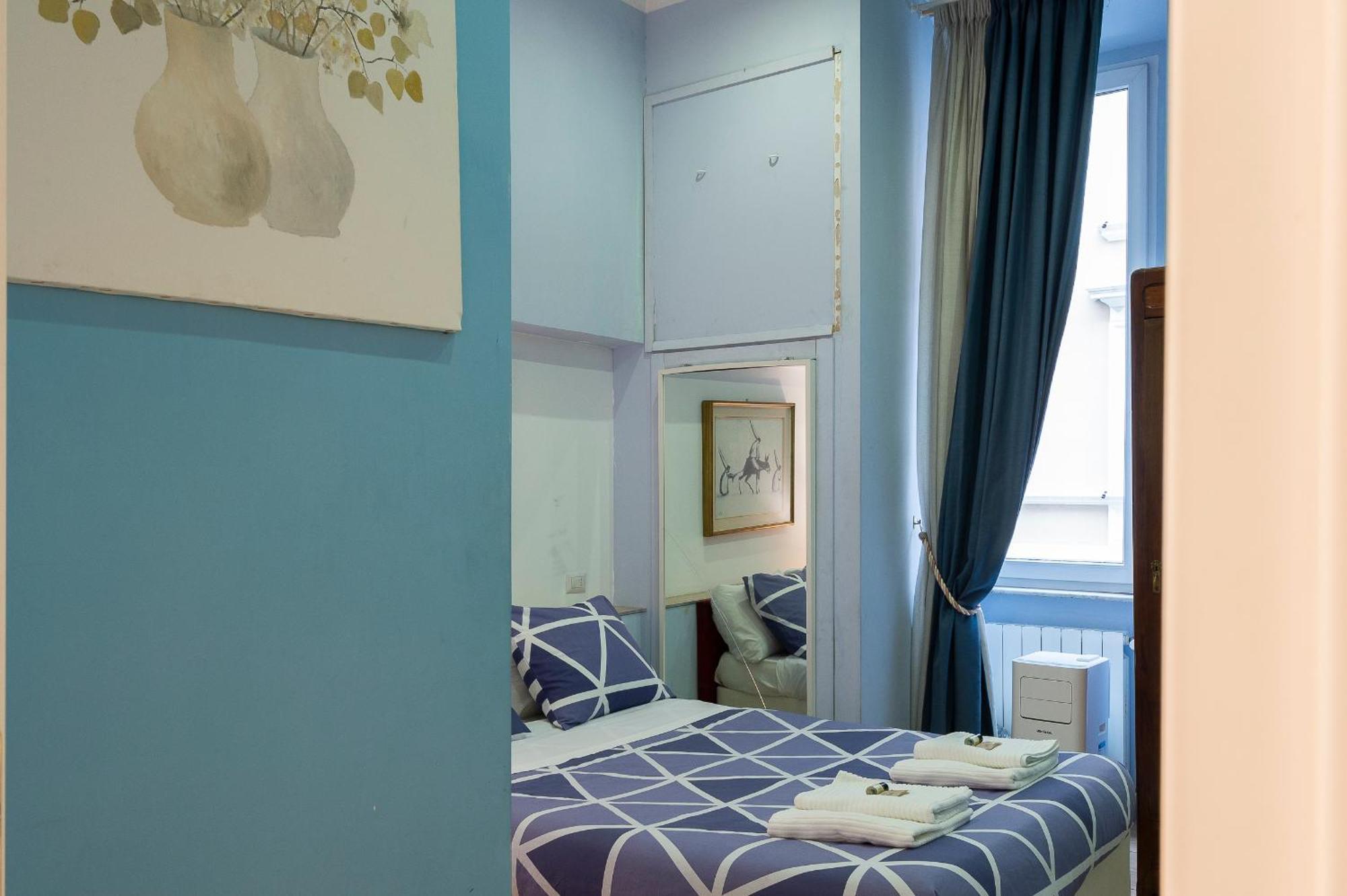Luxury Three Bedrooms Flat In Center * Rom
